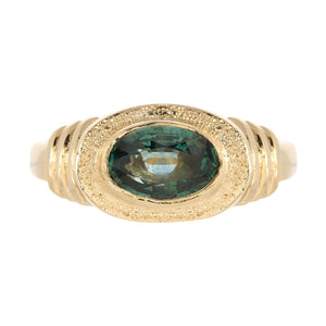 Usonga Ring in 9ct Yellow Gold with Opal Stone