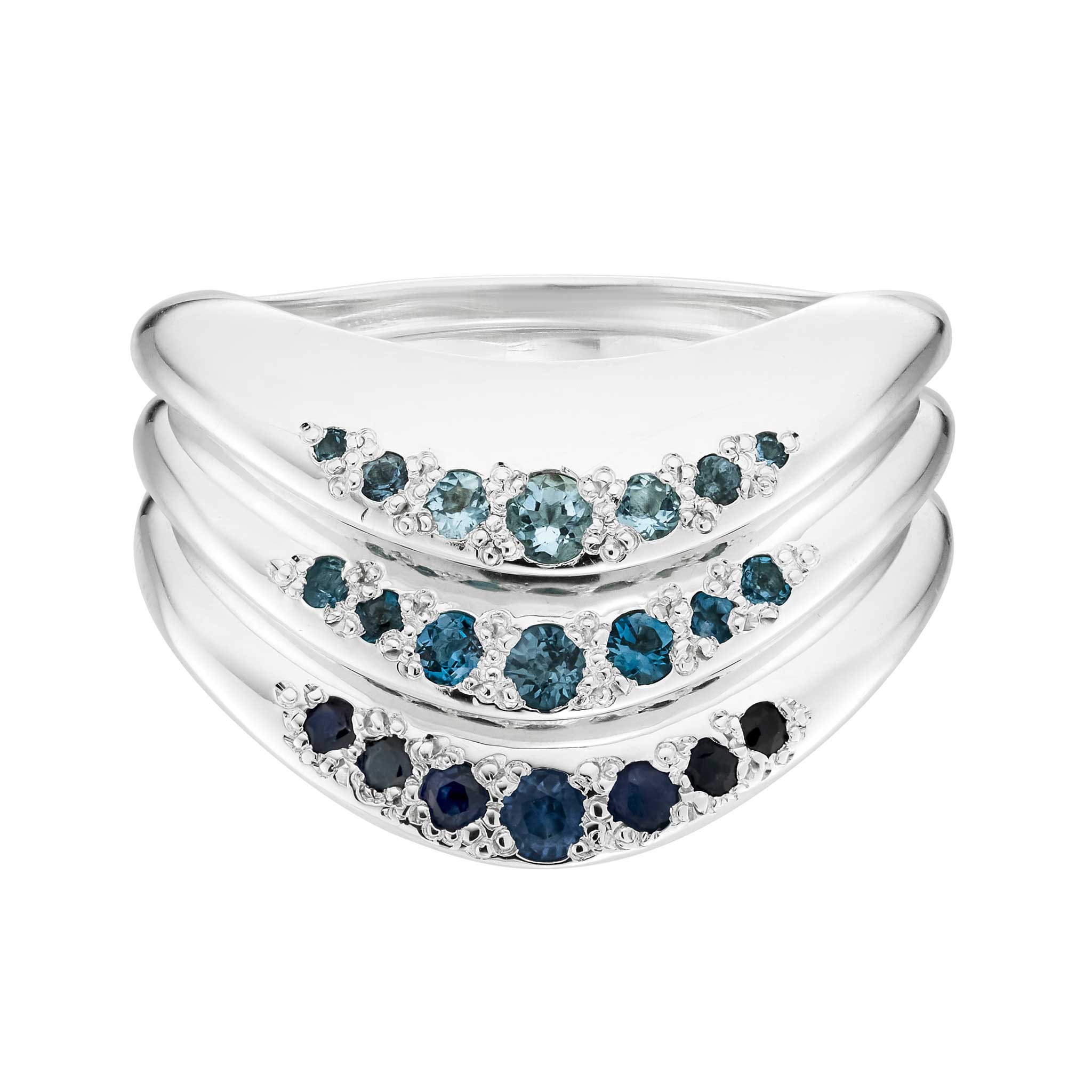 Crafting the Waves: Clare Maiden’s Coastal-Inspired Jewellery