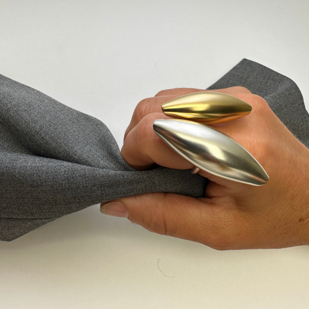 Architect of Elegance: Laura Fedus’s Journey from Industrial Design to Minimalist Jewellery