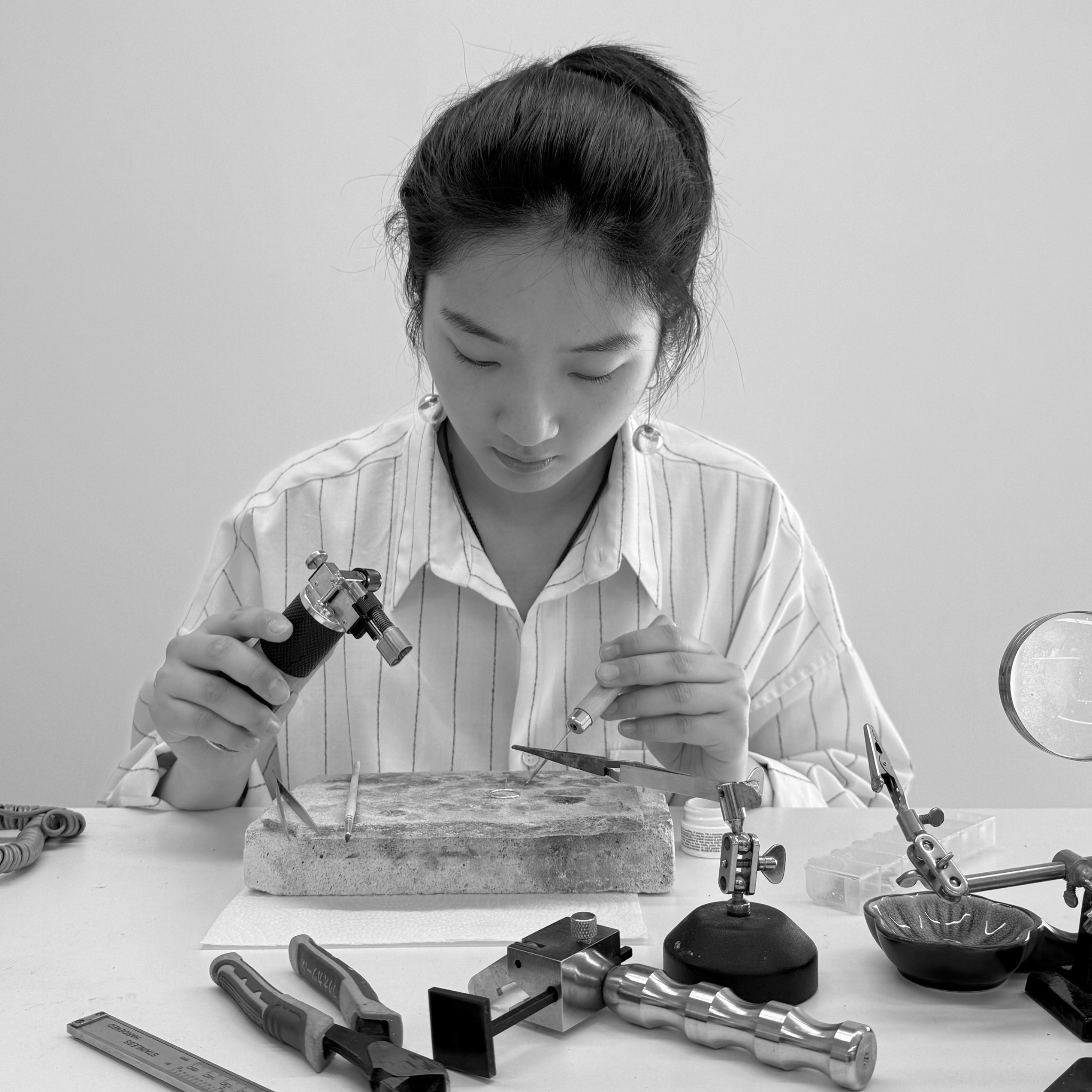 Wenyin Jiang