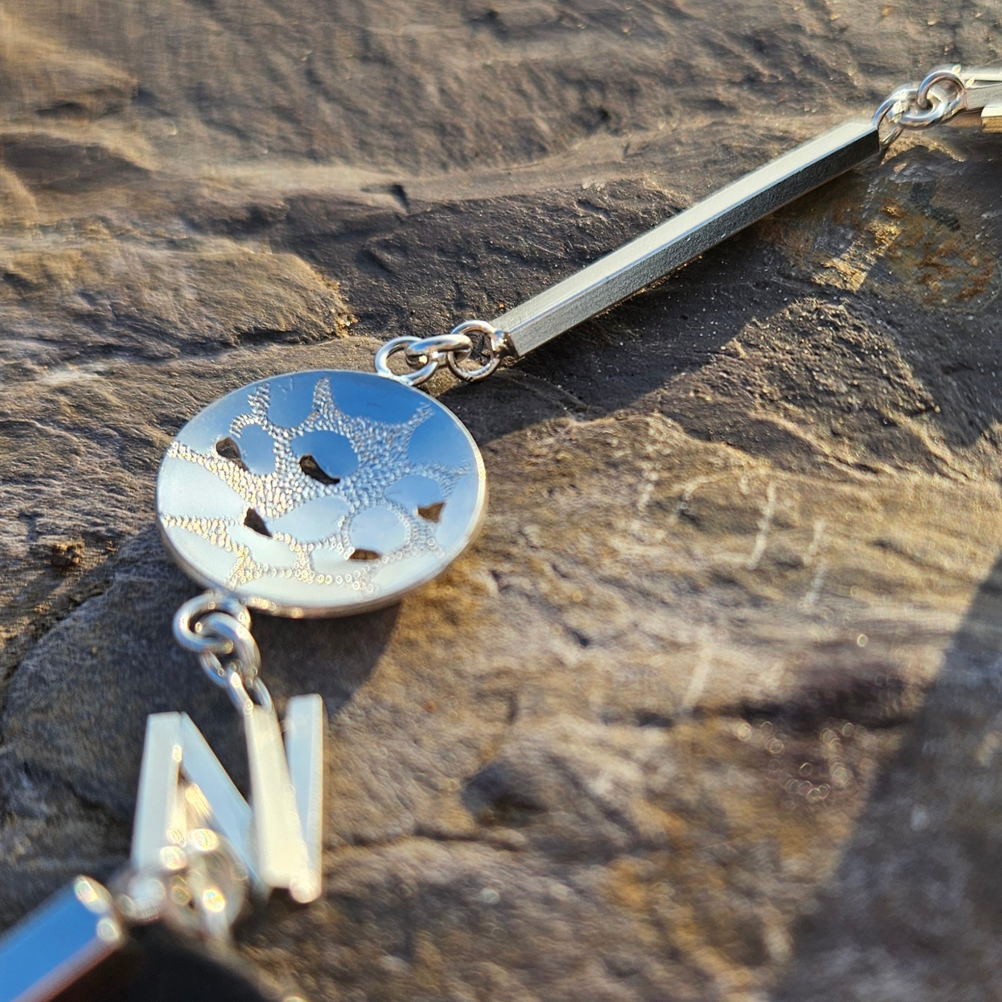 Sterling Silver Llwybr Llechi and Crawiau Necklace