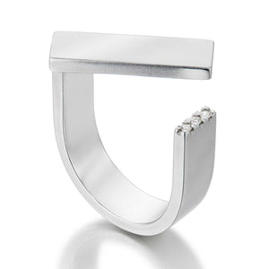 Pier Ring in Sterling Silver with Three Diamonds