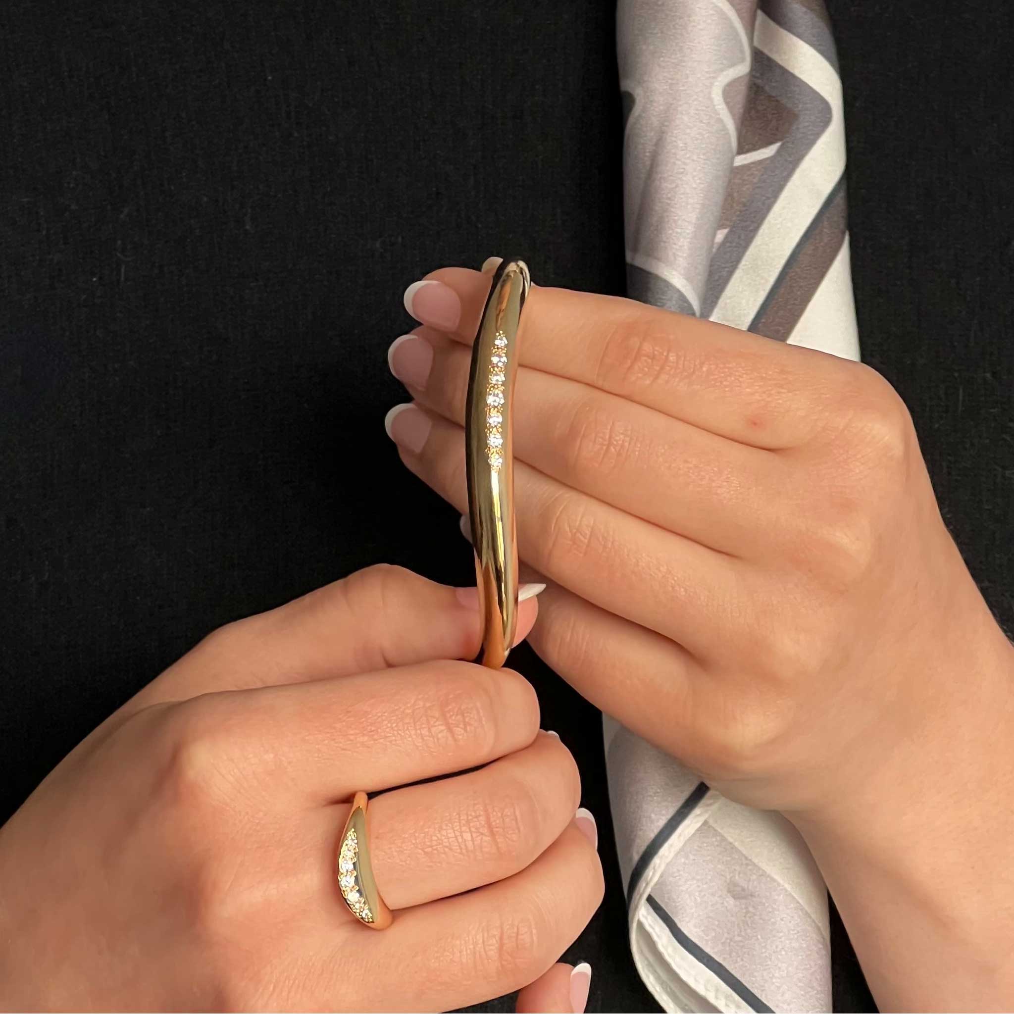 Wave Bangle in Yellow Gold Vermeil with Diamonds