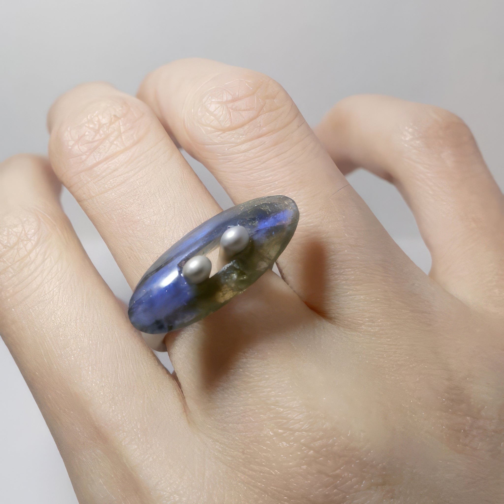Ellipse Shimmer Labradorite White Gold-Plated Ring