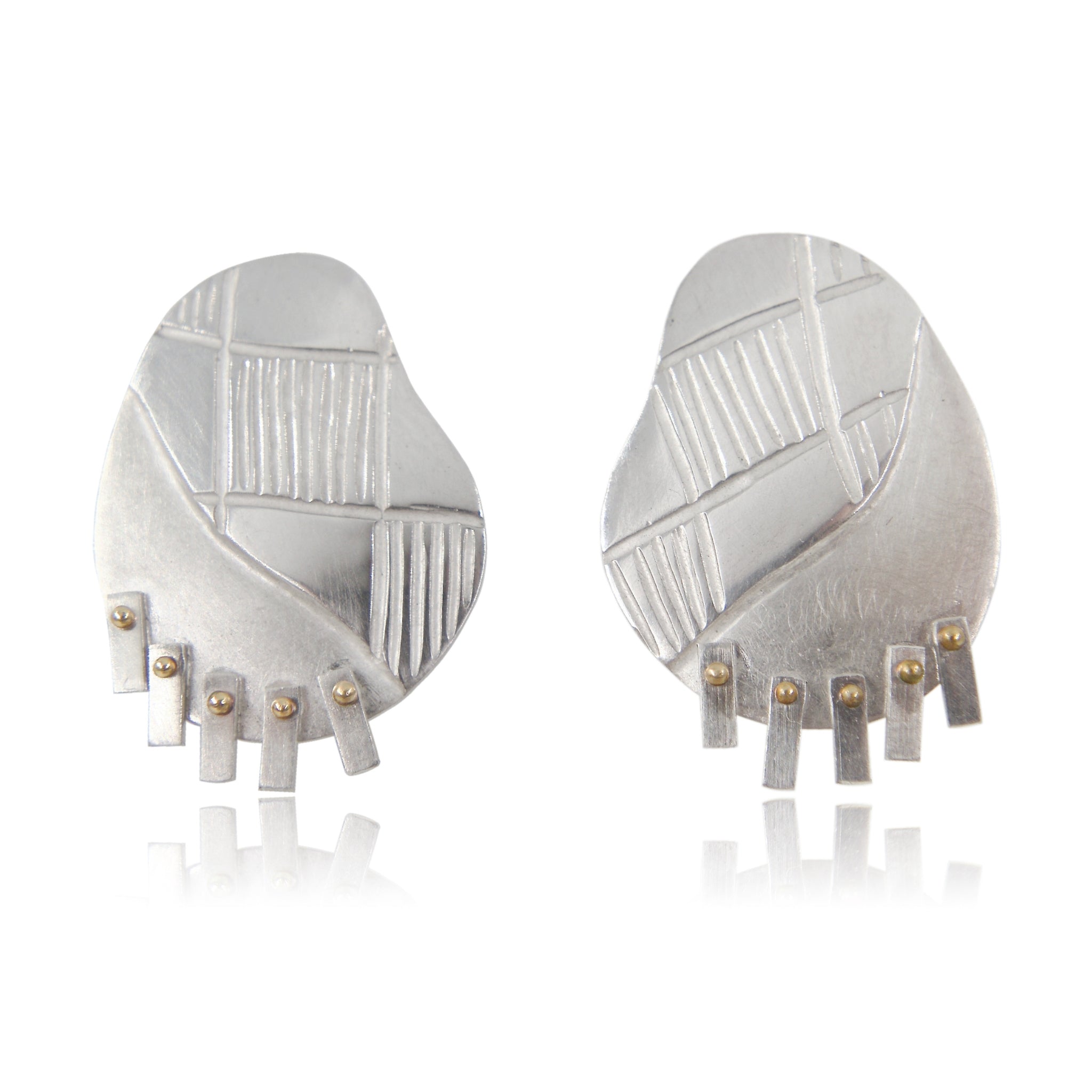 18ct Gold and Silver Shifting Seaweed Earrings