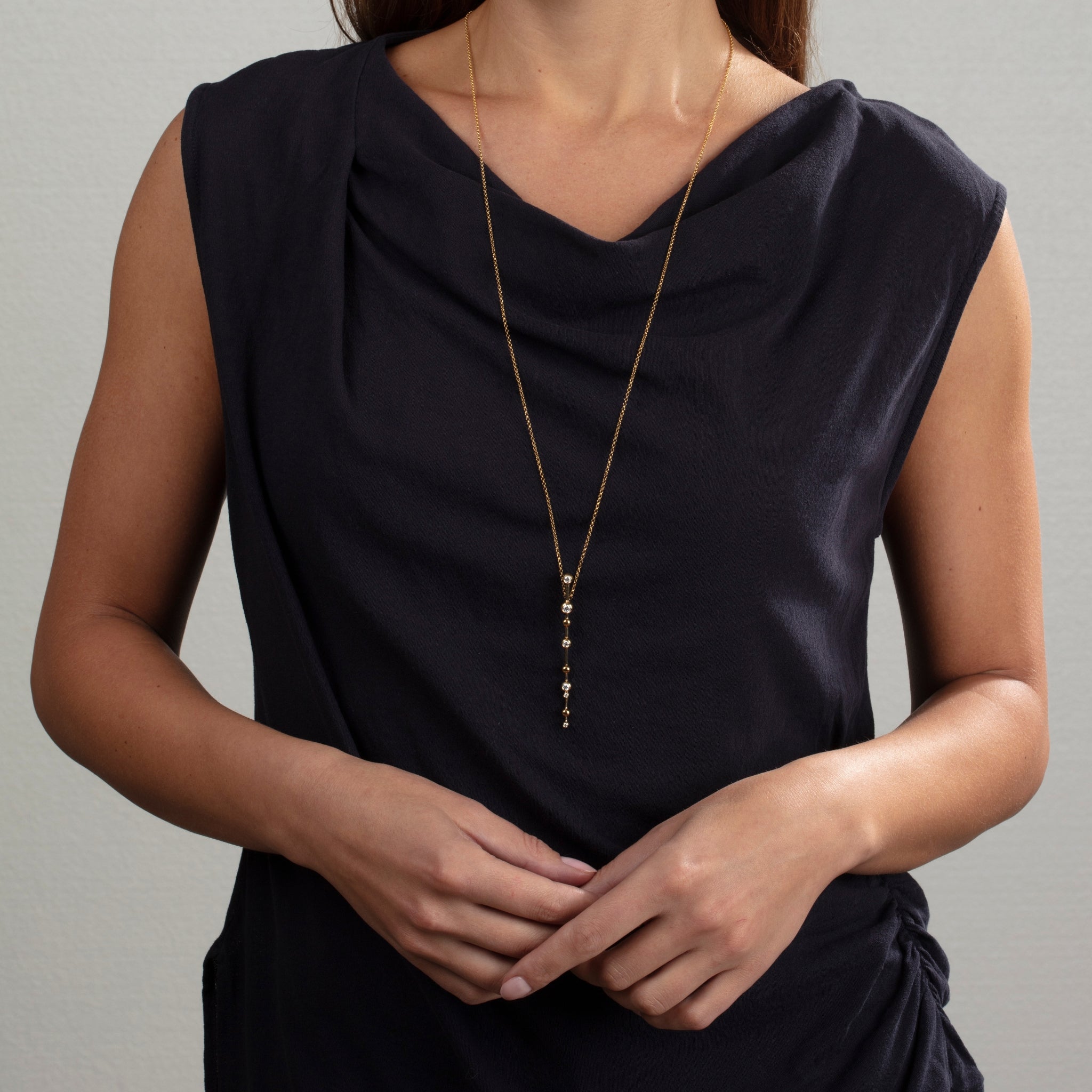 Ray 18ct White Gold and Diamond Pendant Necklace