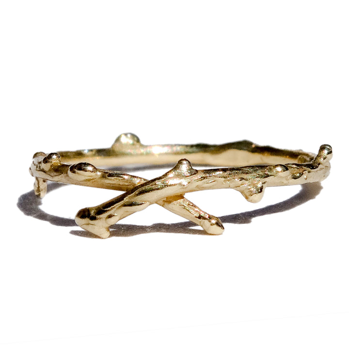 Cast 9ct Yellow Gold Bramble Crossover Ring Band